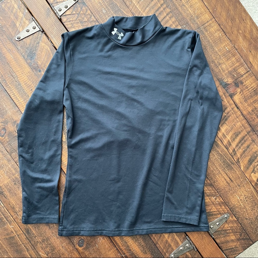 Boys Under Armour Fitted Under Shirt Size Large